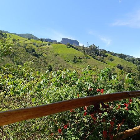 Hospedaria Sol & Lua São Bento do Sapucaí Exteriör bild