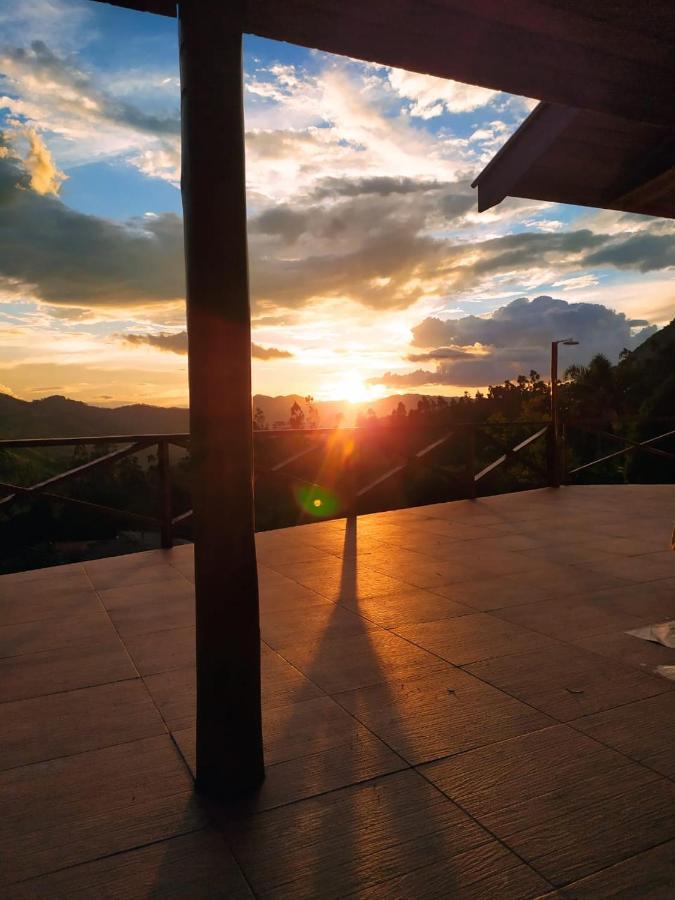 Hospedaria Sol & Lua São Bento do Sapucaí Exteriör bild